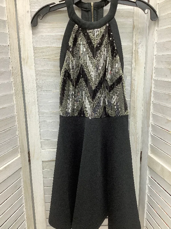 Closeout Dress Party Short By Papaya  Size: S
