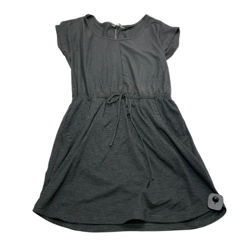 Discount Deals Athletic Dress By The North Face  Size: S