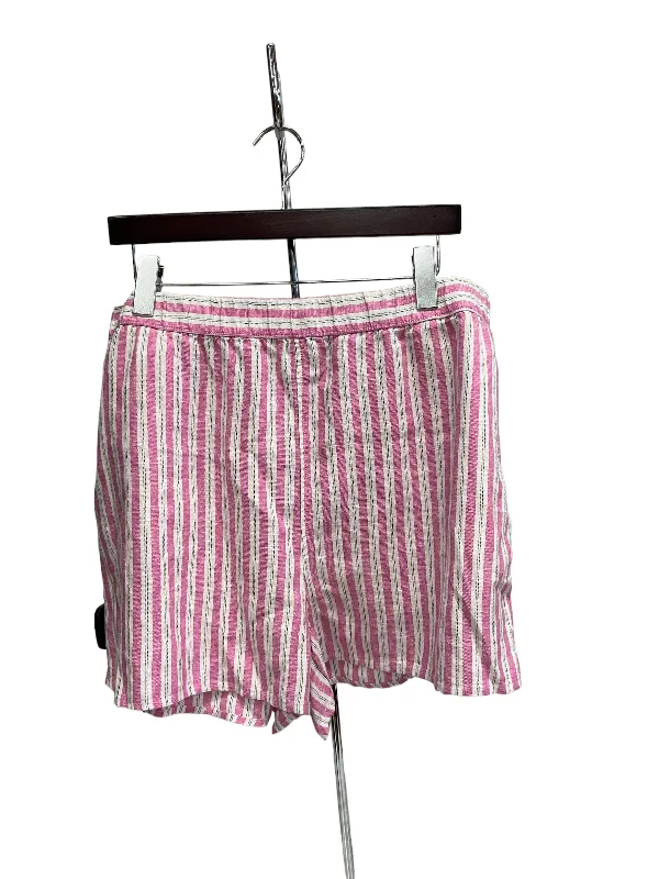Online Only Shorts By Universal Thread  Size: Xl
